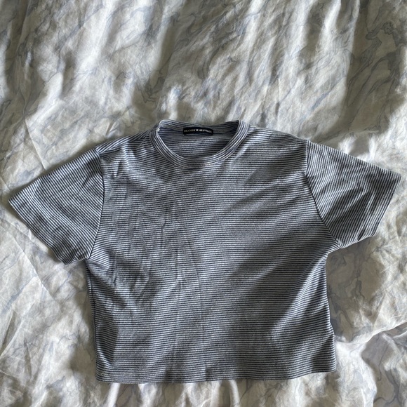 brandy melville t-shirt cropped - Picture 4 of 4